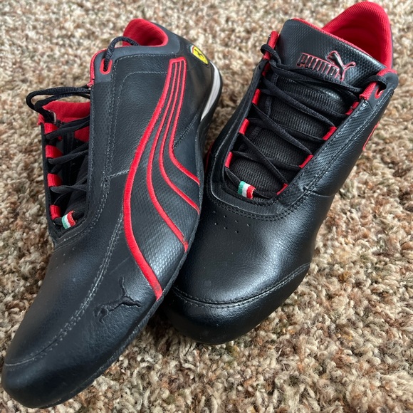 Puma Men\'s Ferrari Black and Red Sneakers